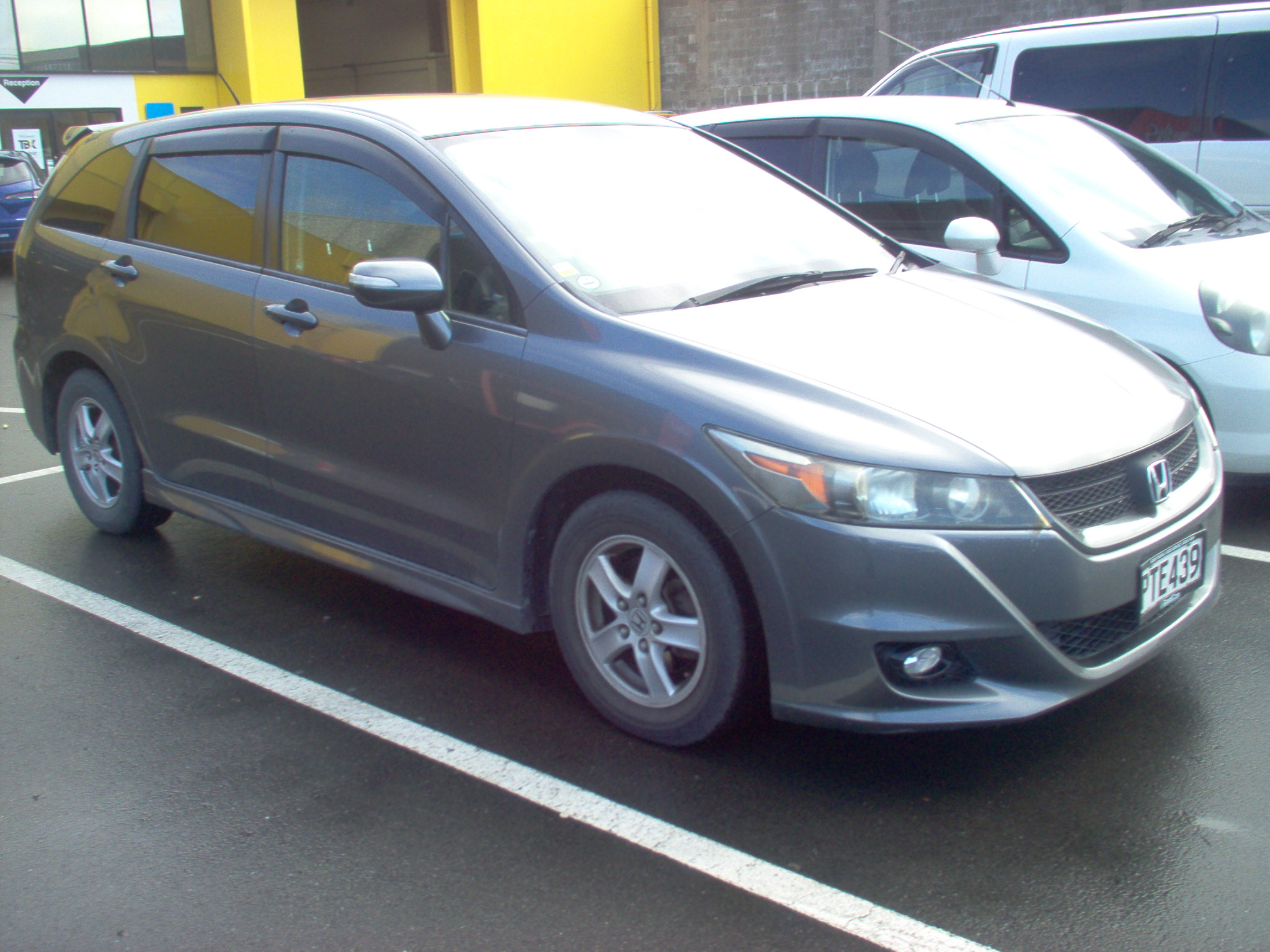 HONDA STREAM STATIONWAGON 2008-2014